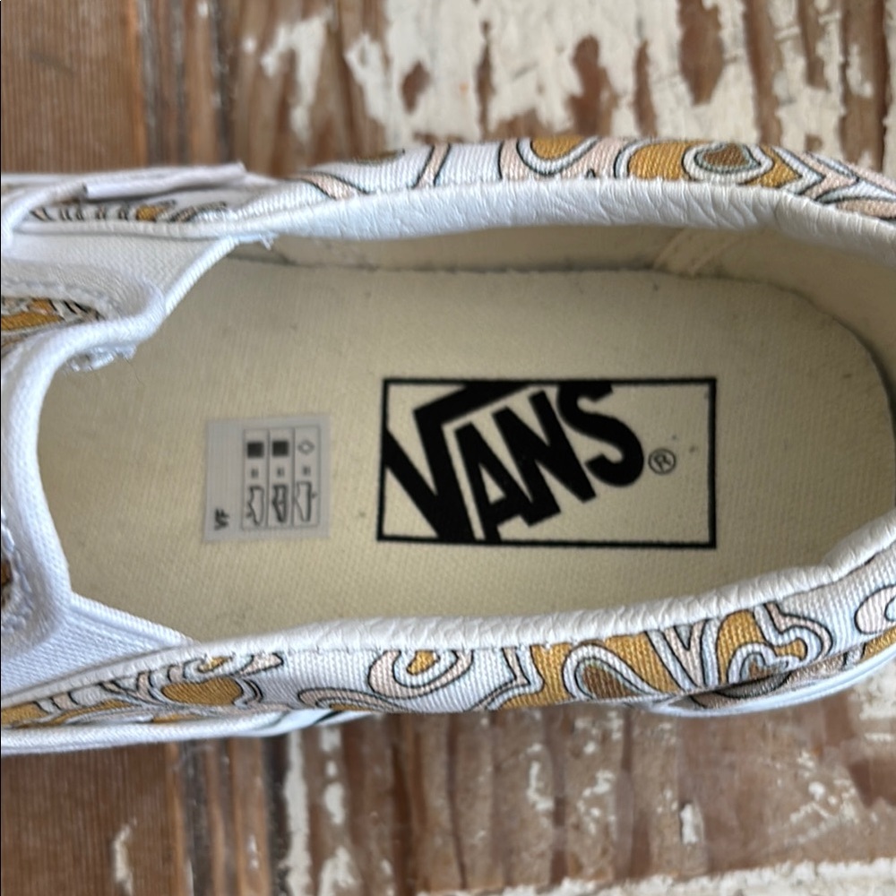 Vans Slip-On Trippy Hearts Pattern Sneakers W6 M4.5 - Picture 5 of 5